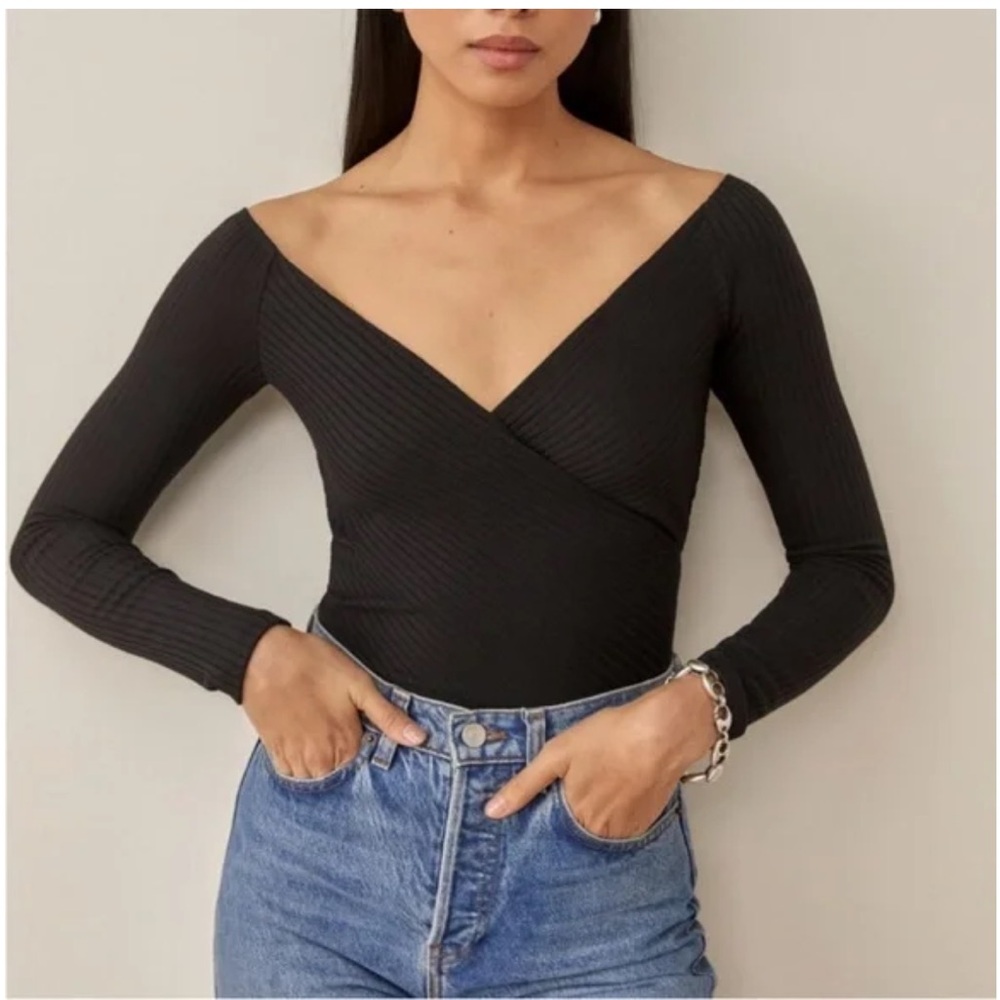 Reformation Minnie ribbed cross over top
